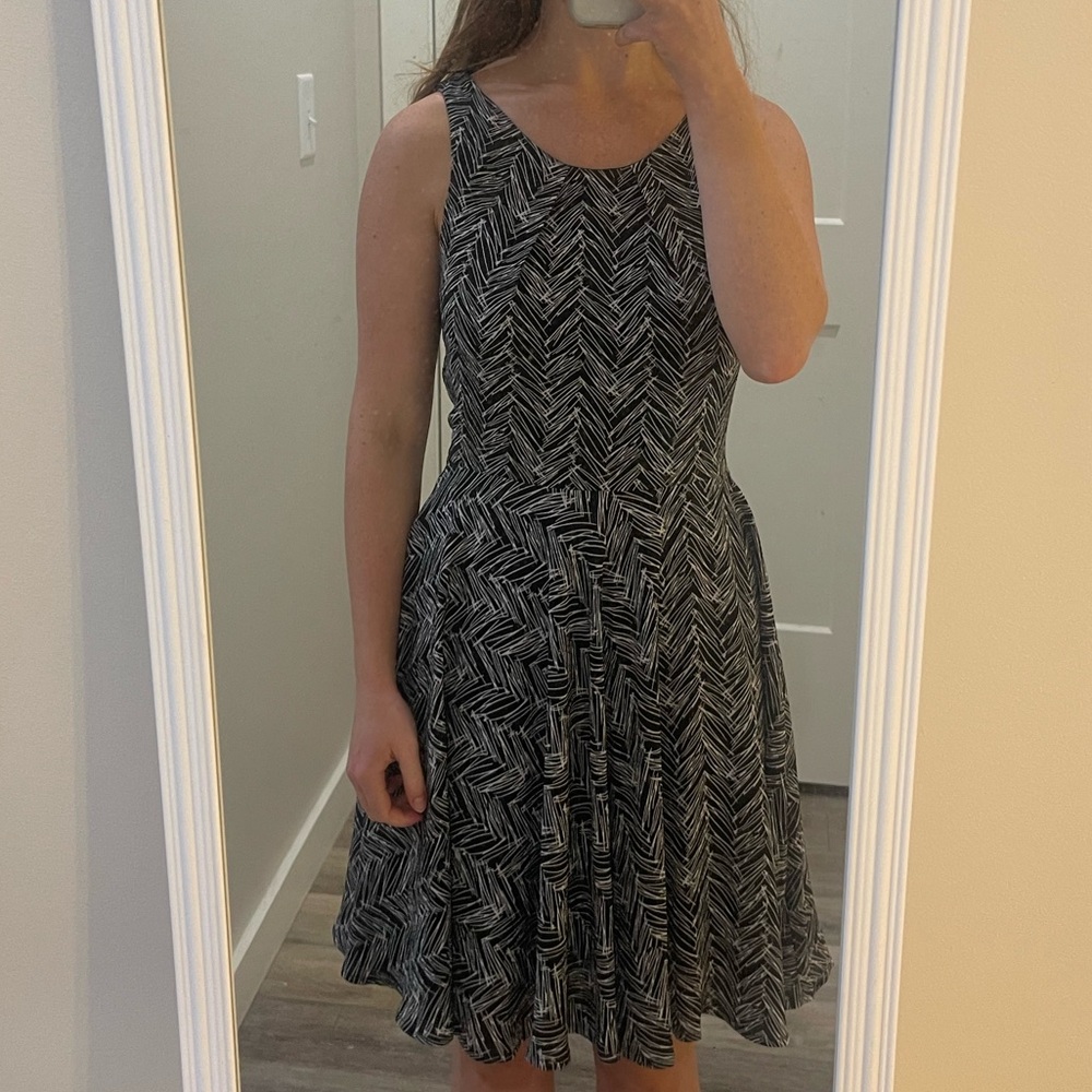 41 Hawthorn Black and White Chevron Mini Dress